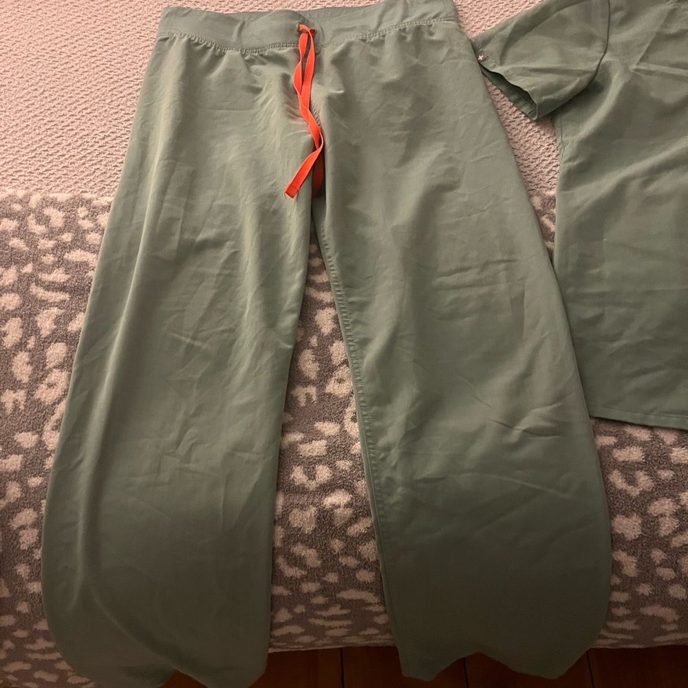 Figs Basic Livingston Scrub pants